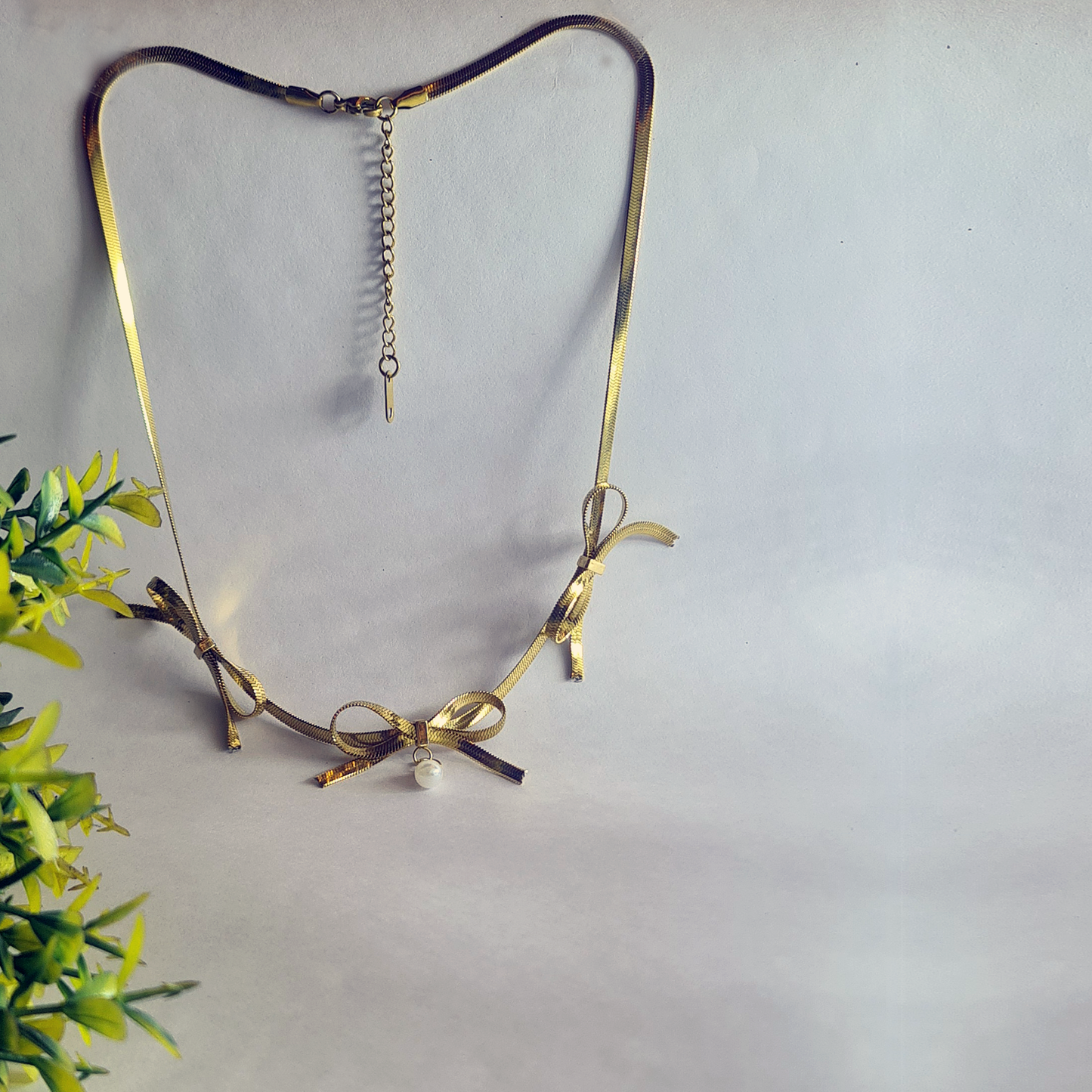 Bow Necklace 2.1 - GoDazzle