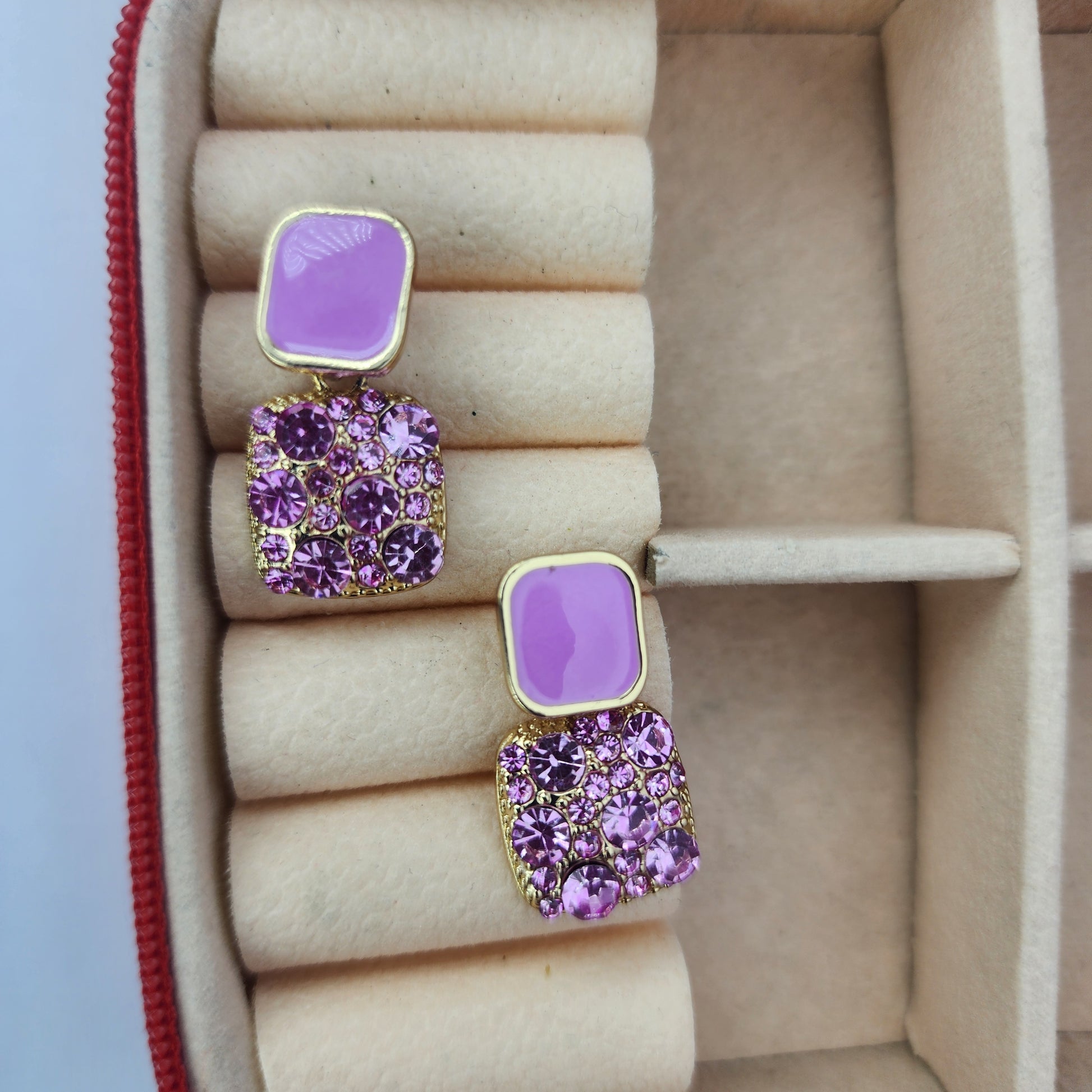 Pretty Purple Dangler - GoDazzle