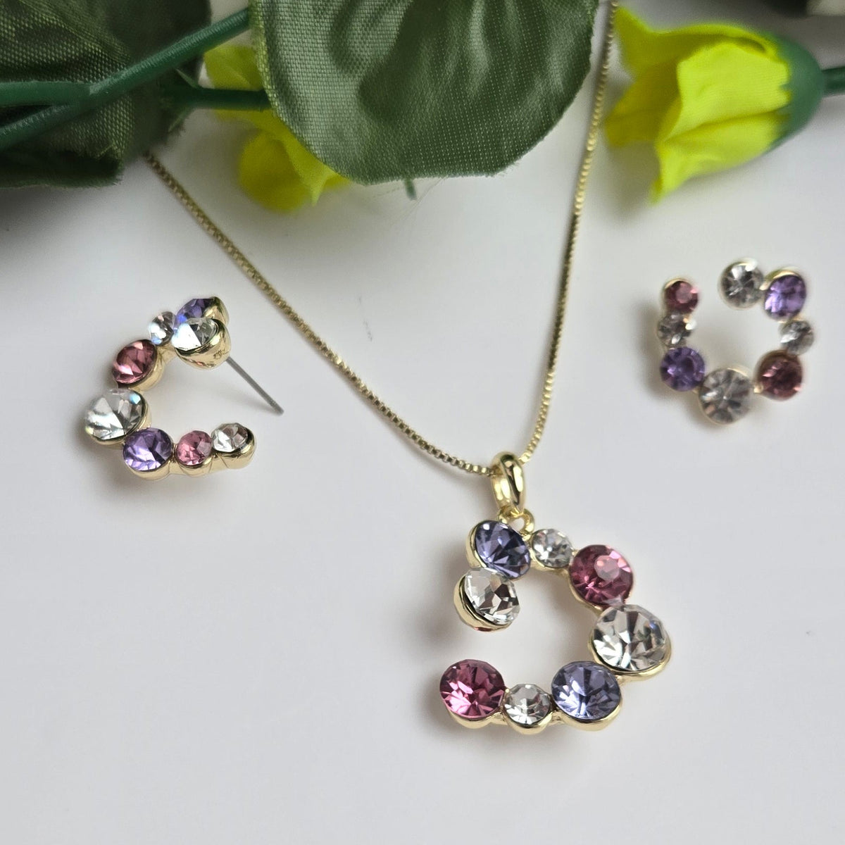 Mira Floral Necklace Set - GoDazzle