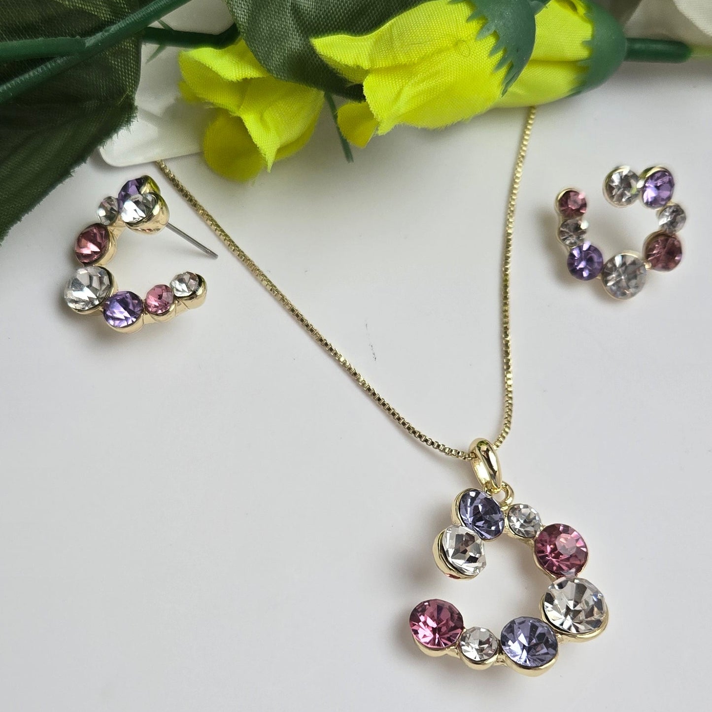 Mira Floral Necklace Set - GoDazzle