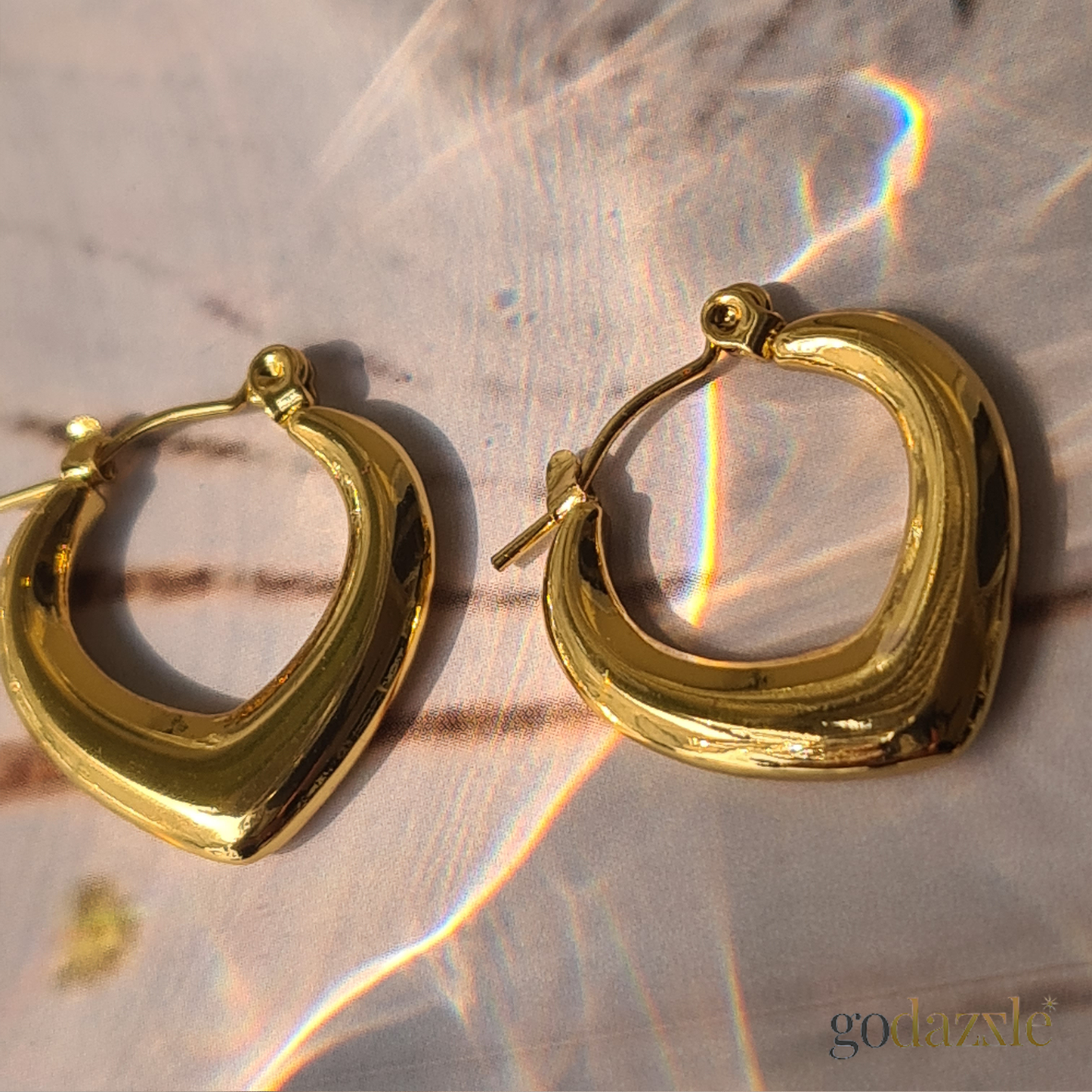 Amy Huggie - GoDazzle