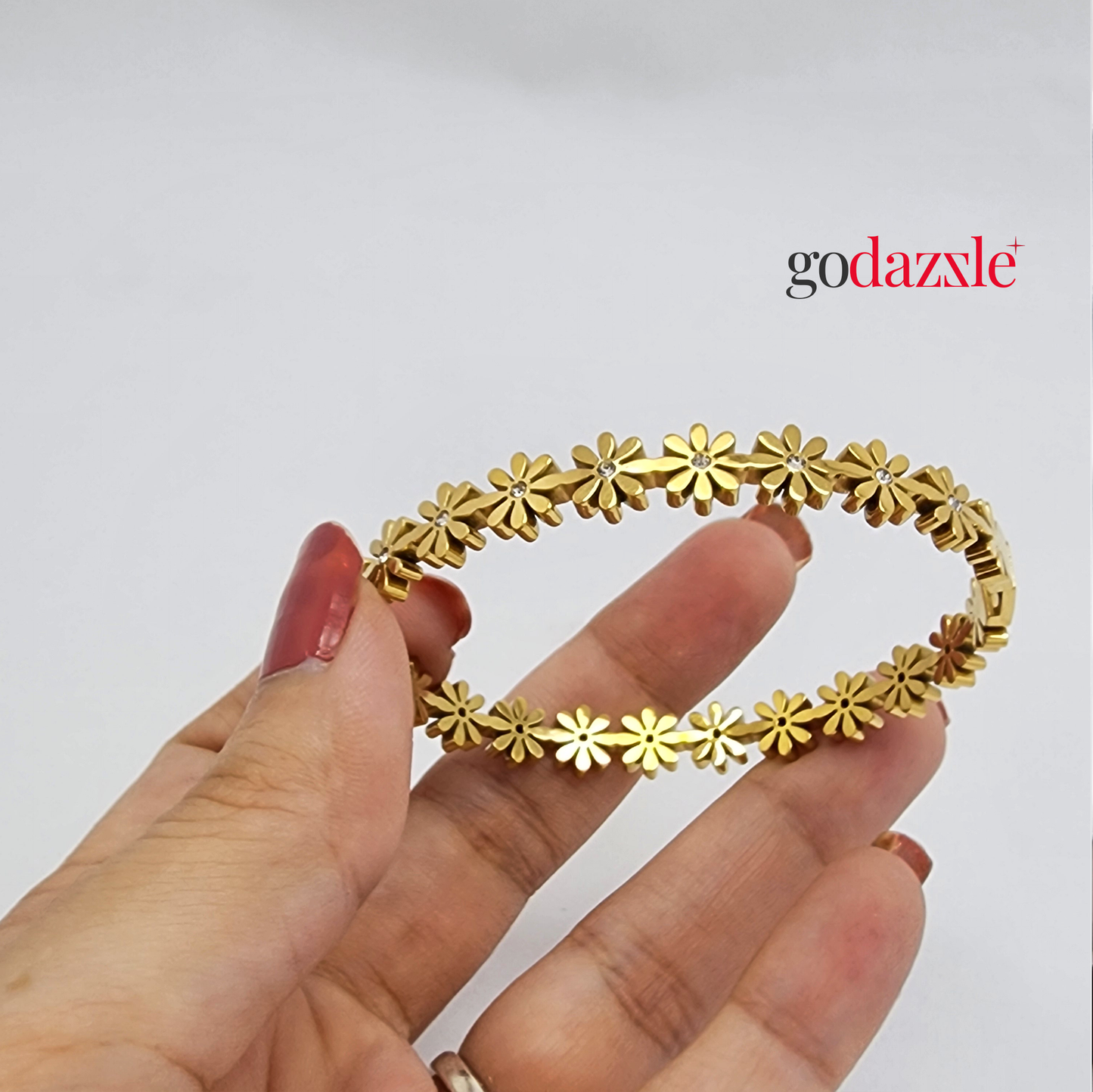 Emma Braclet - GoDazzle