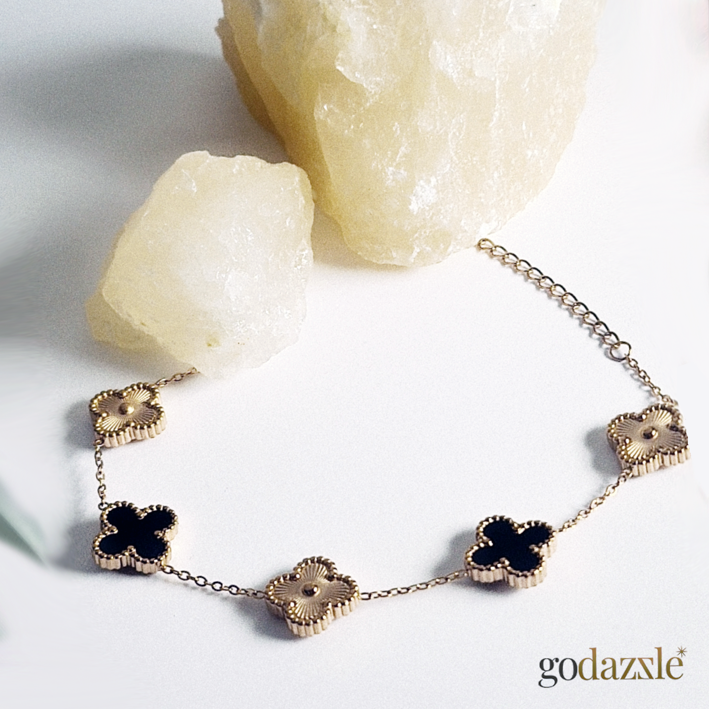 Lucky Clove Bracelet - GoDazzle
