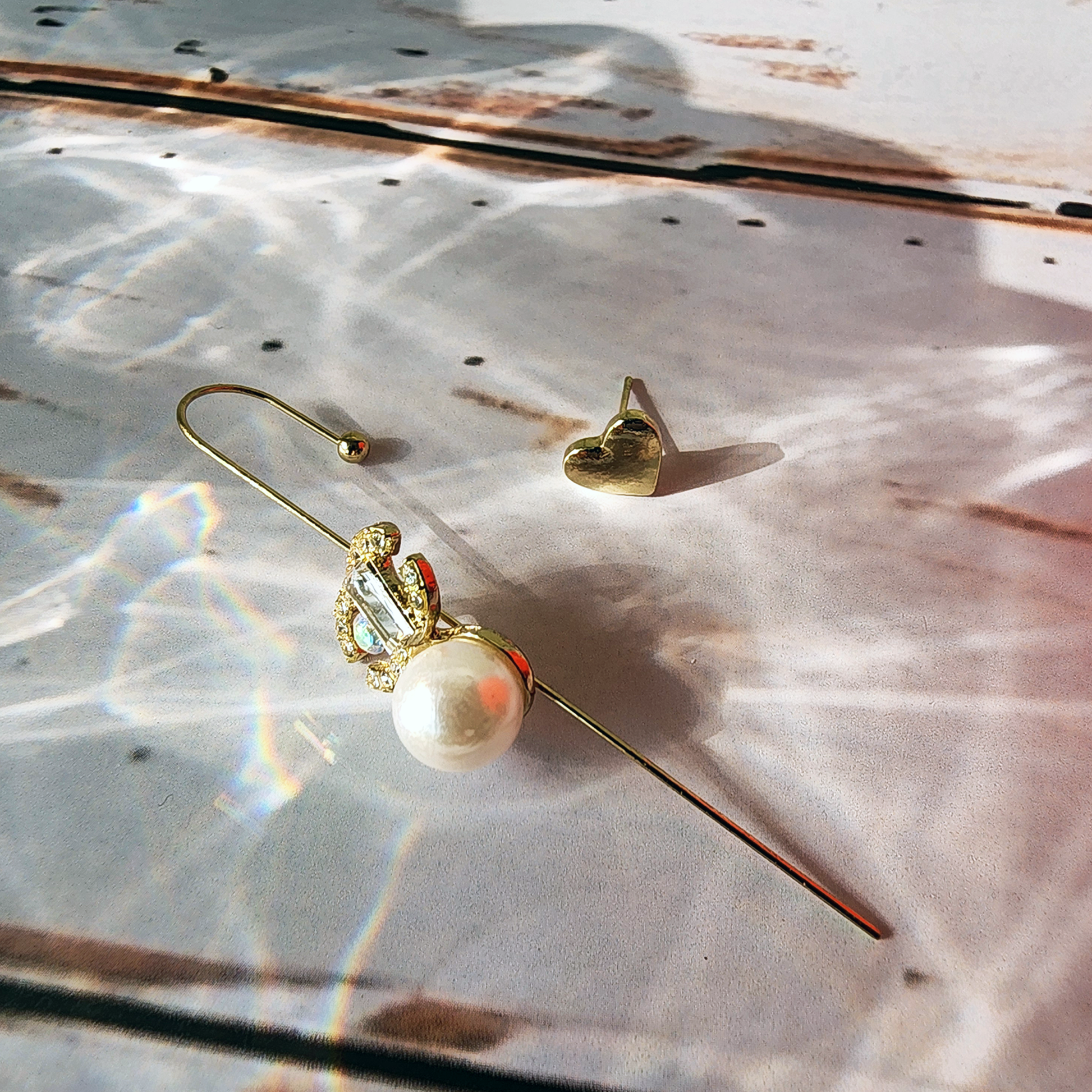 Pearl Ear Cuff - GoDazzle