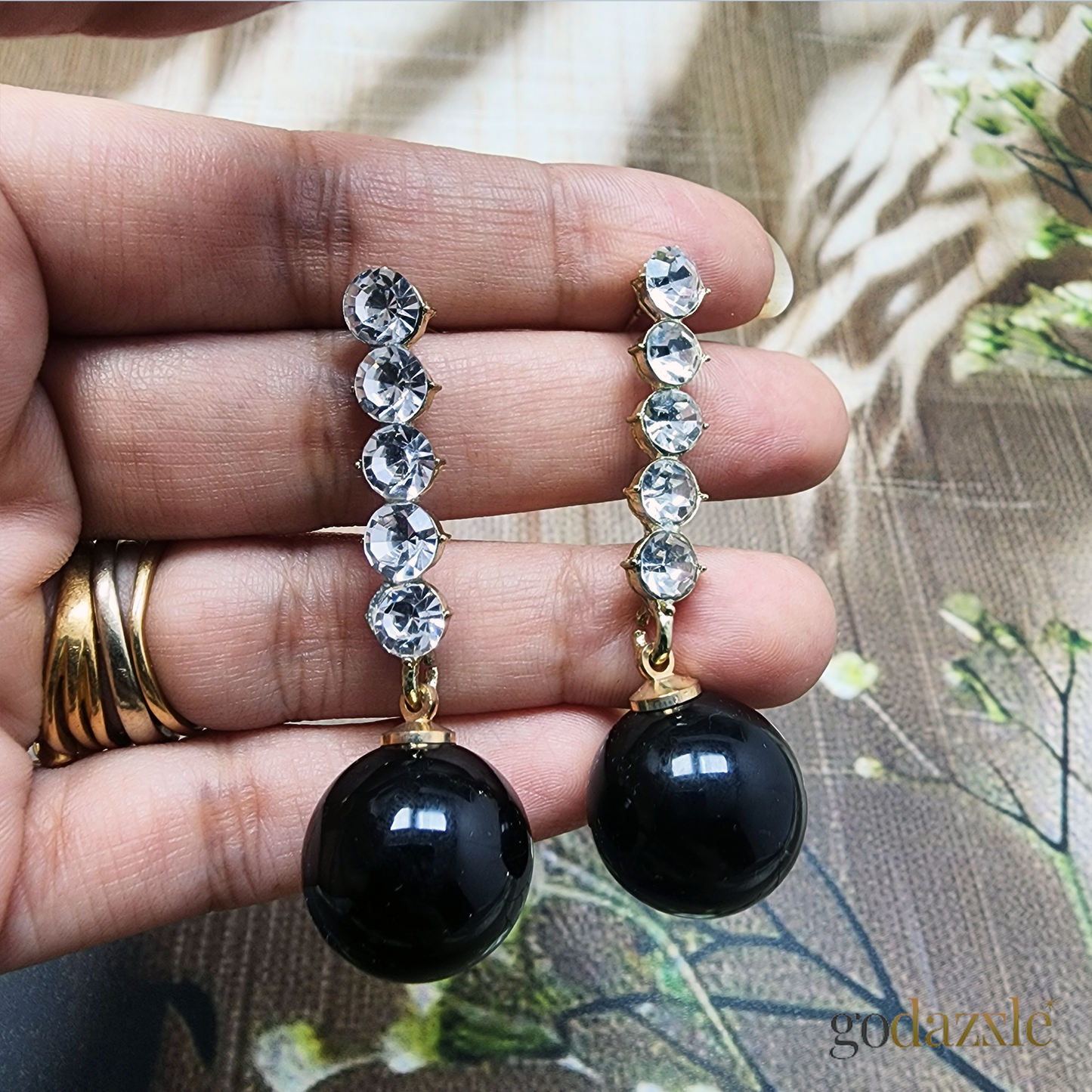 Ella Black Pearl Drop Earing - GoDazzle