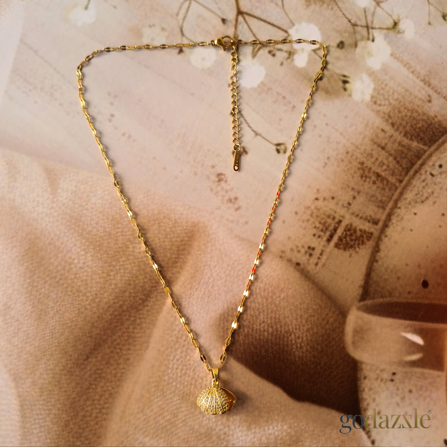 Secret Pearl Chain - GoDazzle